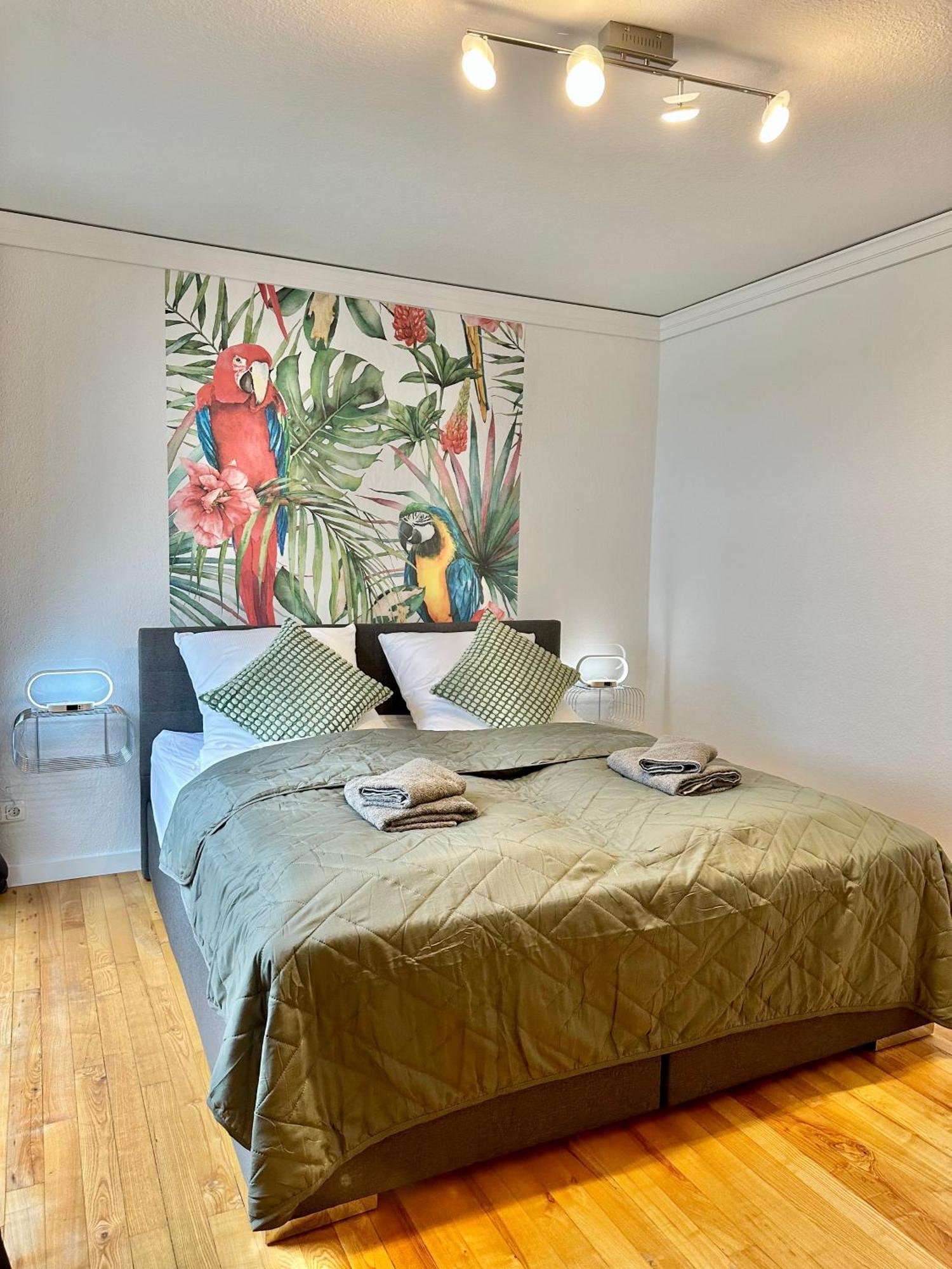 City-Apartment Mit Dachterrasse & Massagesessel In Der Fussgaengerzone K4 Oldenburg Dış mekan fotoğraf
