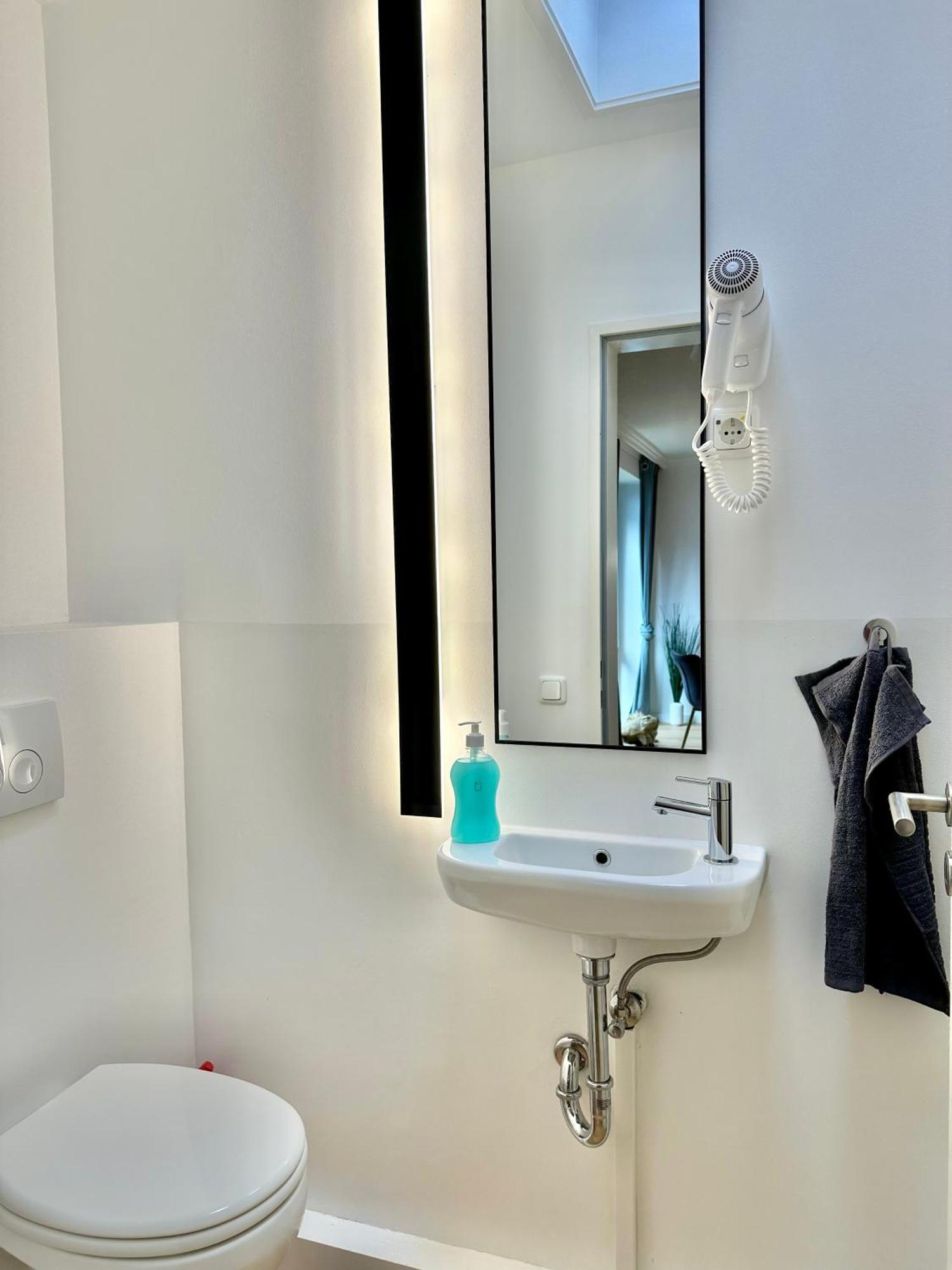 City-Apartment Mit Dachterrasse & Massagesessel In Der Fussgaengerzone K4 Oldenburg Dış mekan fotoğraf