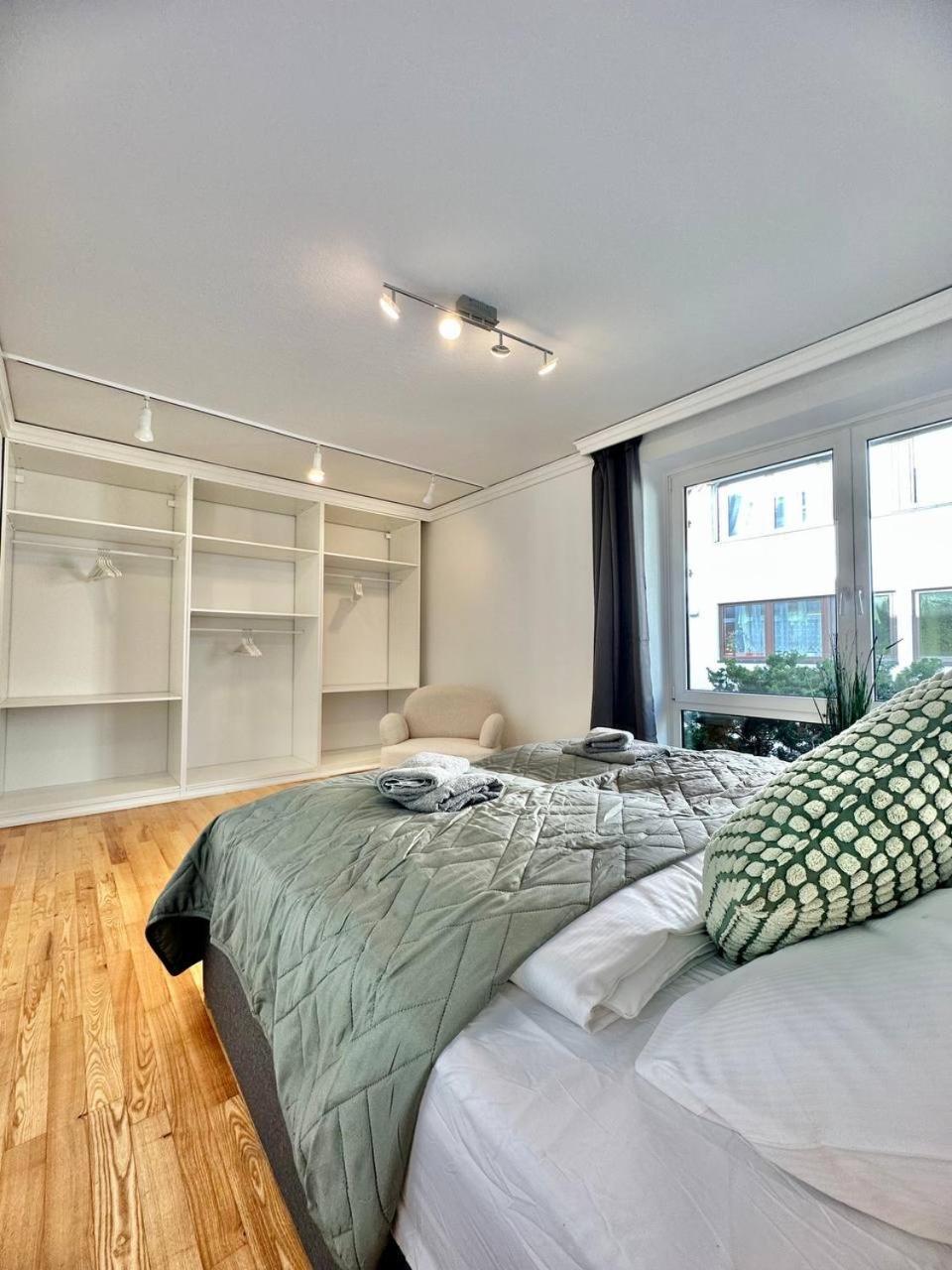 City-Apartment Mit Dachterrasse & Massagesessel In Der Fussgaengerzone K4 Oldenburg Dış mekan fotoğraf